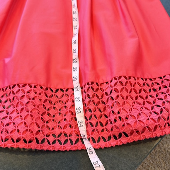 Calvin Klein Illusion Lace Net Coral Dress. Size: 2 - Picture 9 of 12